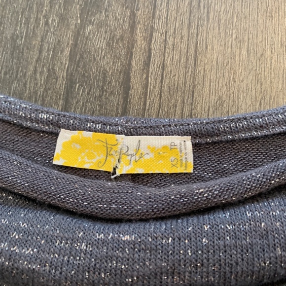 Free people palmers grey shimmer top. Worn once or twice. 88 retail - Picture 7 of 8